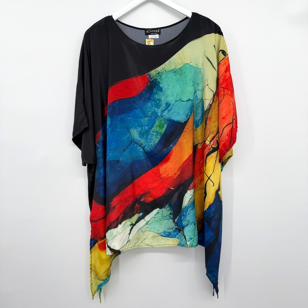 Dilemma New York Poncho Top Shirt OS Silky Gallery Abstract Artist Inspired NWT